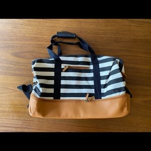 DSW large striped tote brand NEW perfect for travel